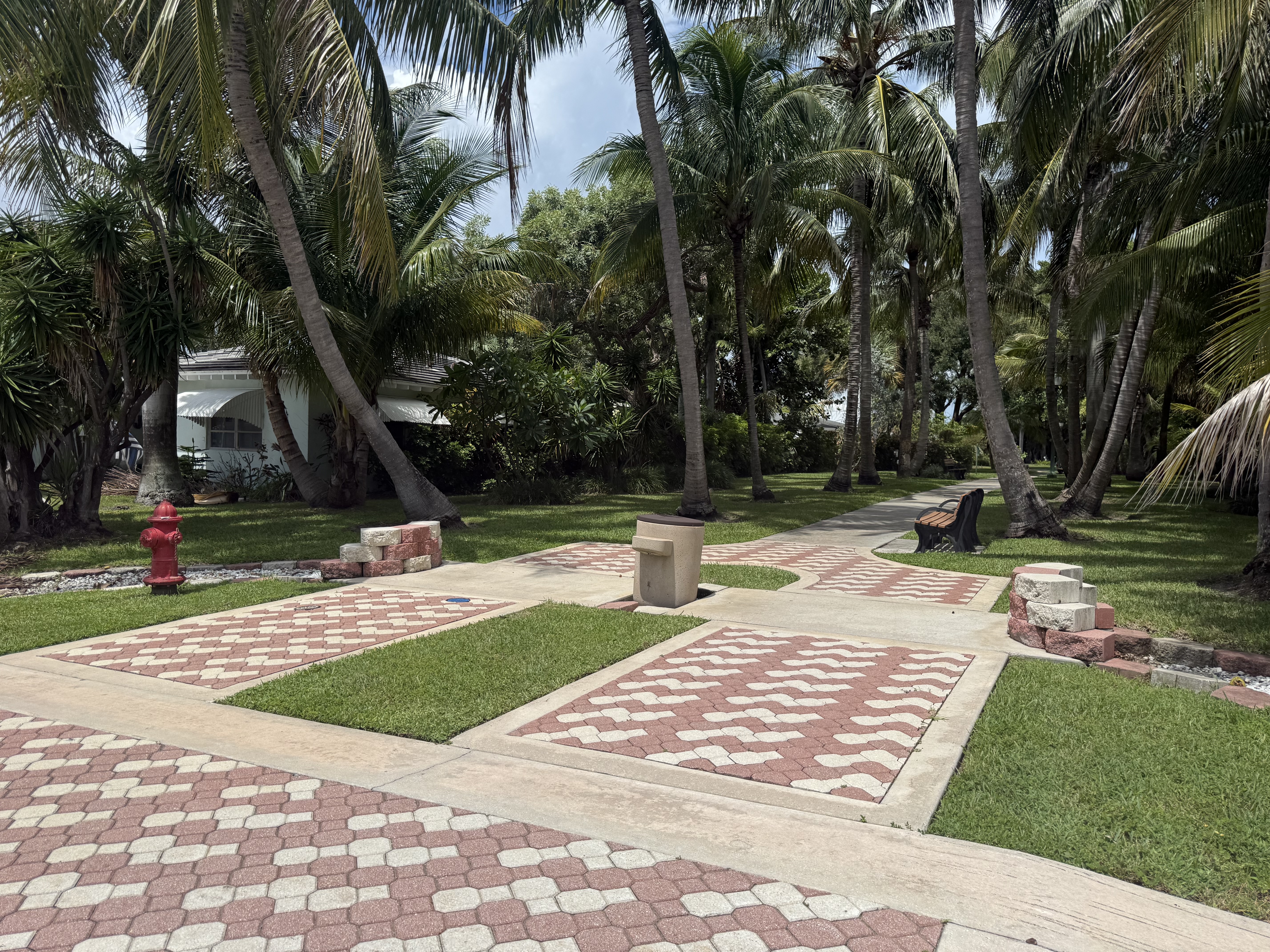 Scenic walking path in Palm Beach Shores Florida